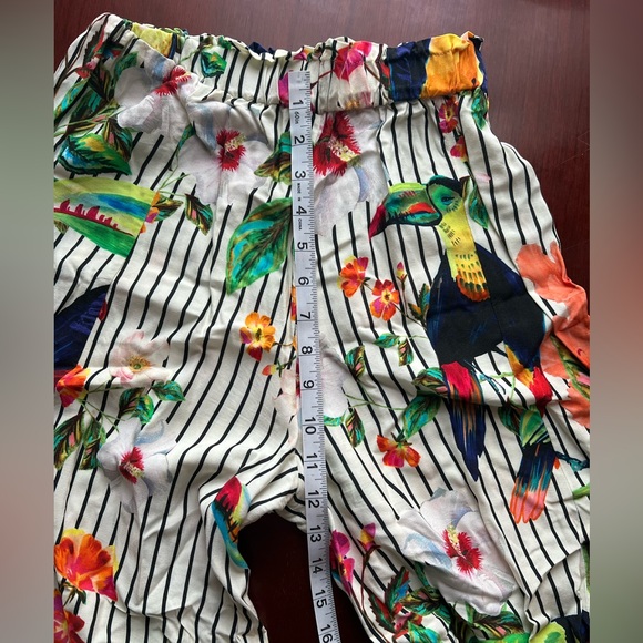FARM Rio patterned pants, size small - Picture 6 of 6